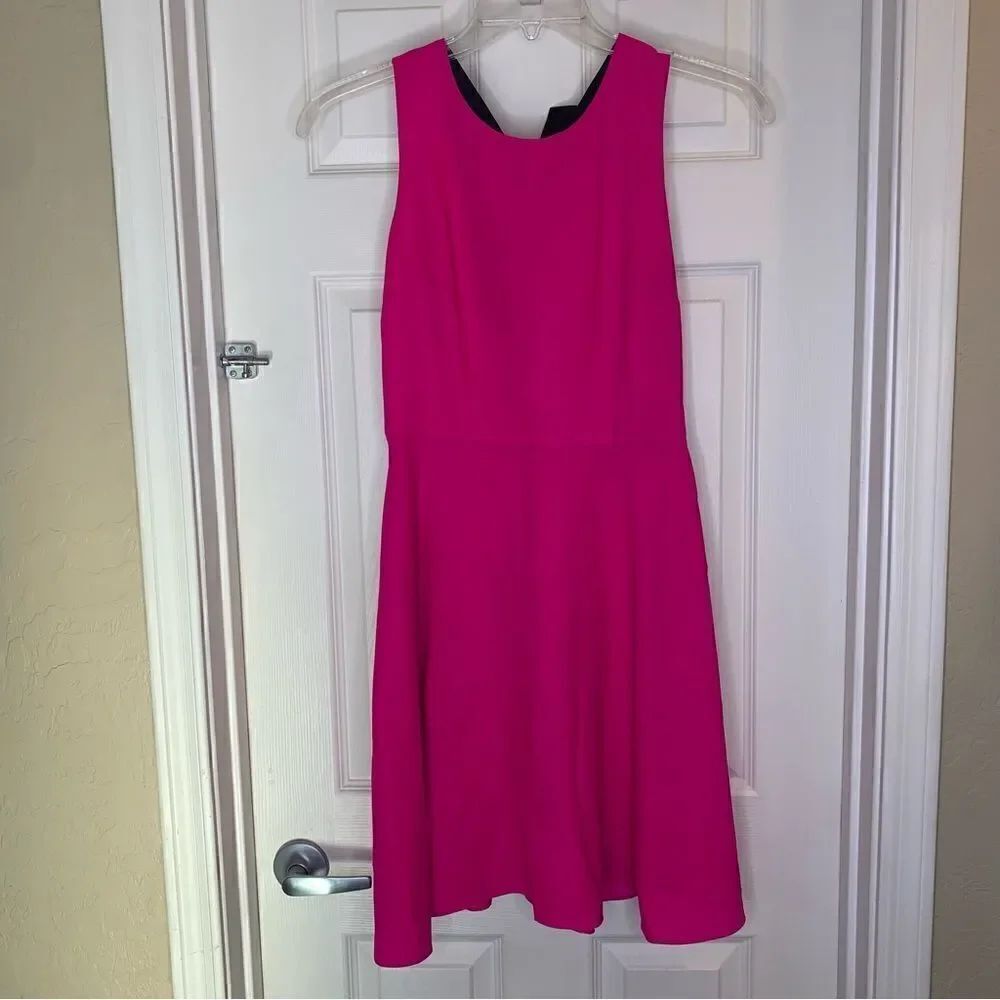 CeCe fit and flair Dress Size 4 Hot Magenta and Black Big Bow Back